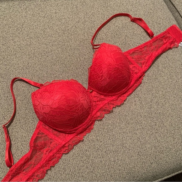 NWOT Marilyn Monroe Lace Push Up Bra - Picture 5 of 9